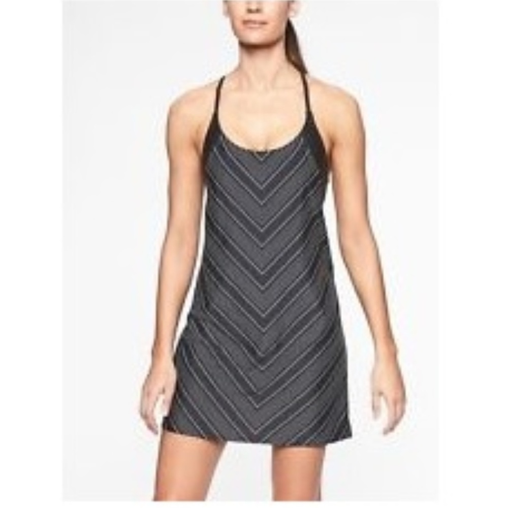 Athleta Tankini SwimDress 36 D/DD Chevron v548